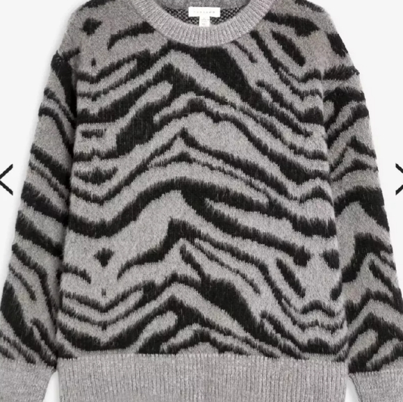 NWOT Topshop Printed Sweater - Picture 4 of 4